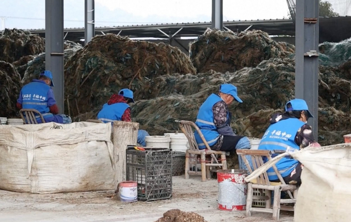 Китайская программа Blue Circle – плевок в лицо пластикового мусора в море